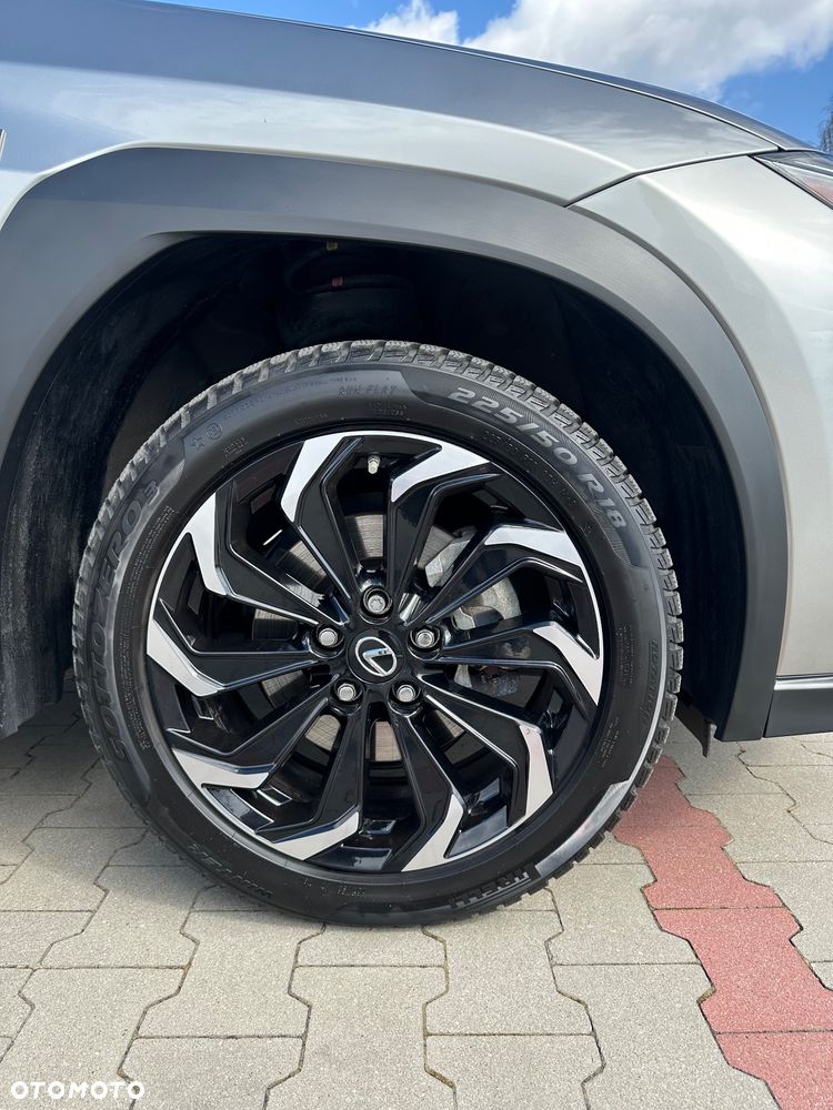 Lexus UX - 9