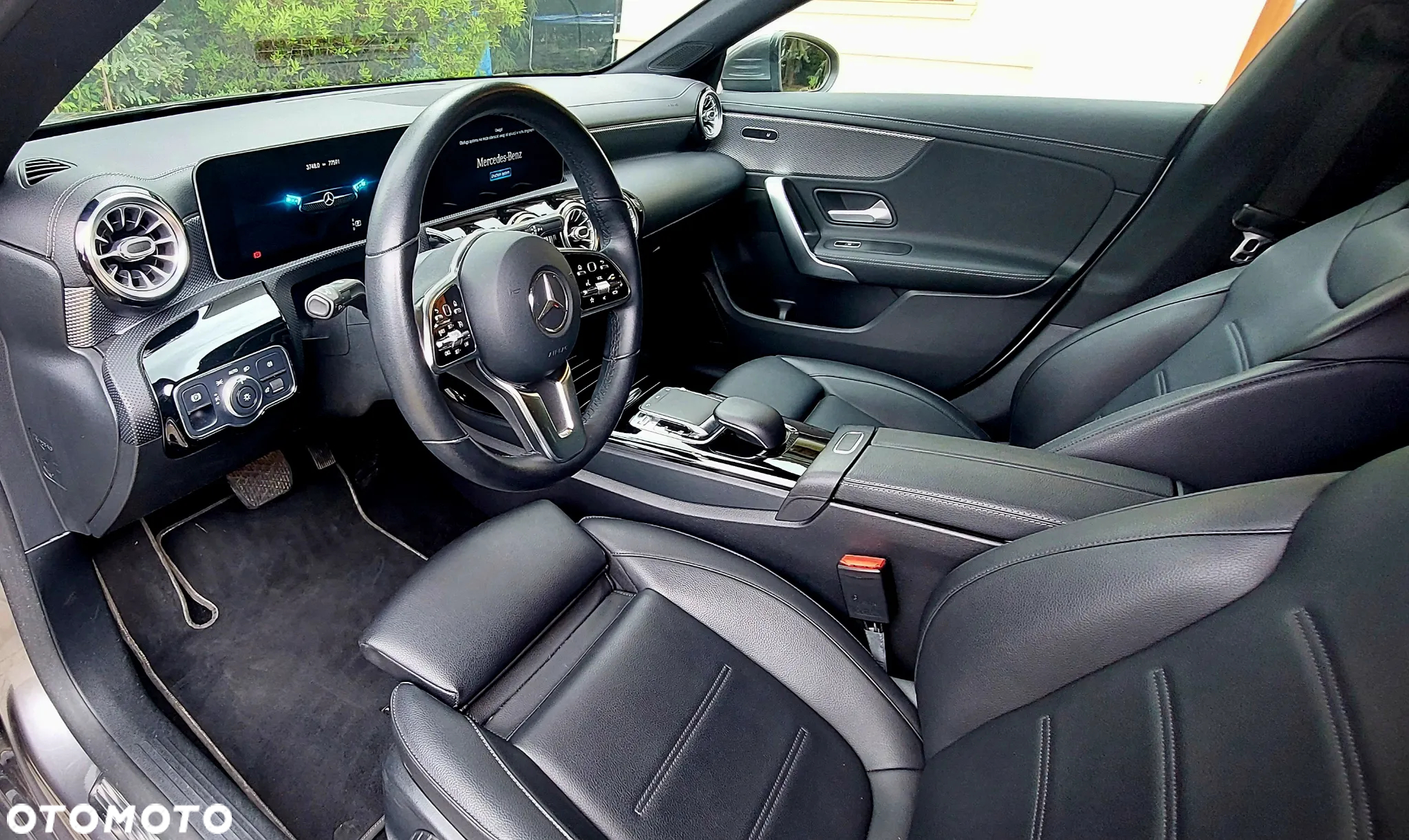 Mercedes-Benz CLA 200 7G-DCT - 9