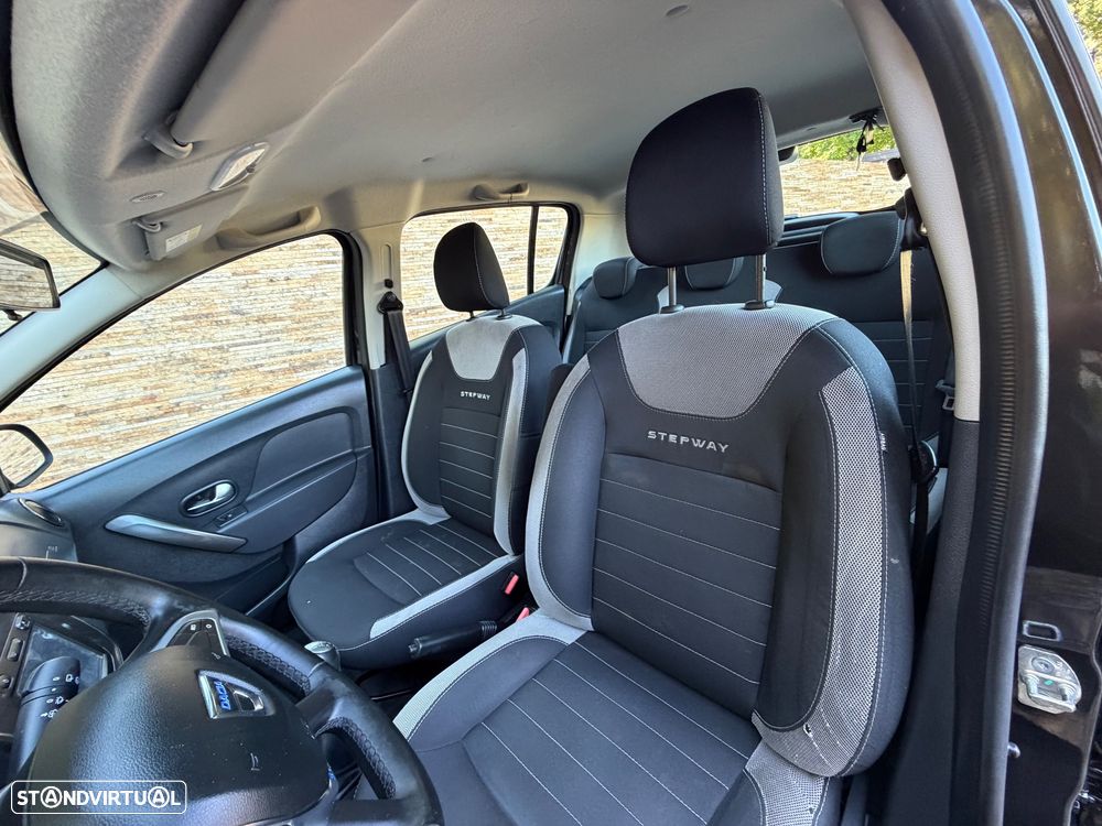 Dacia Sandero Stepway TCe 100 Prestige - 10