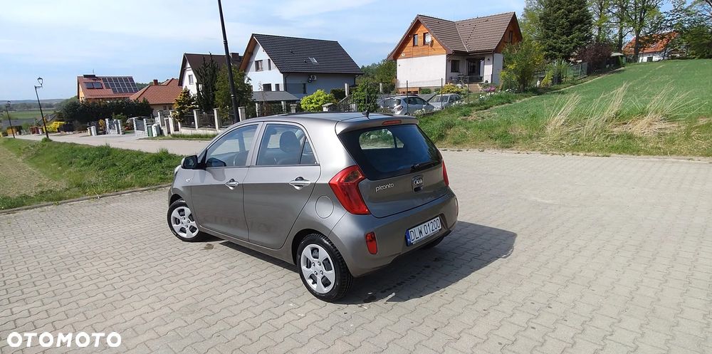 Kia Picanto 1.0 Dream Team Edition - 8