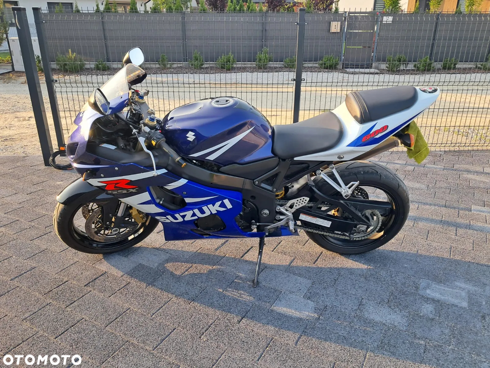 Suzuki GSX-R - 6