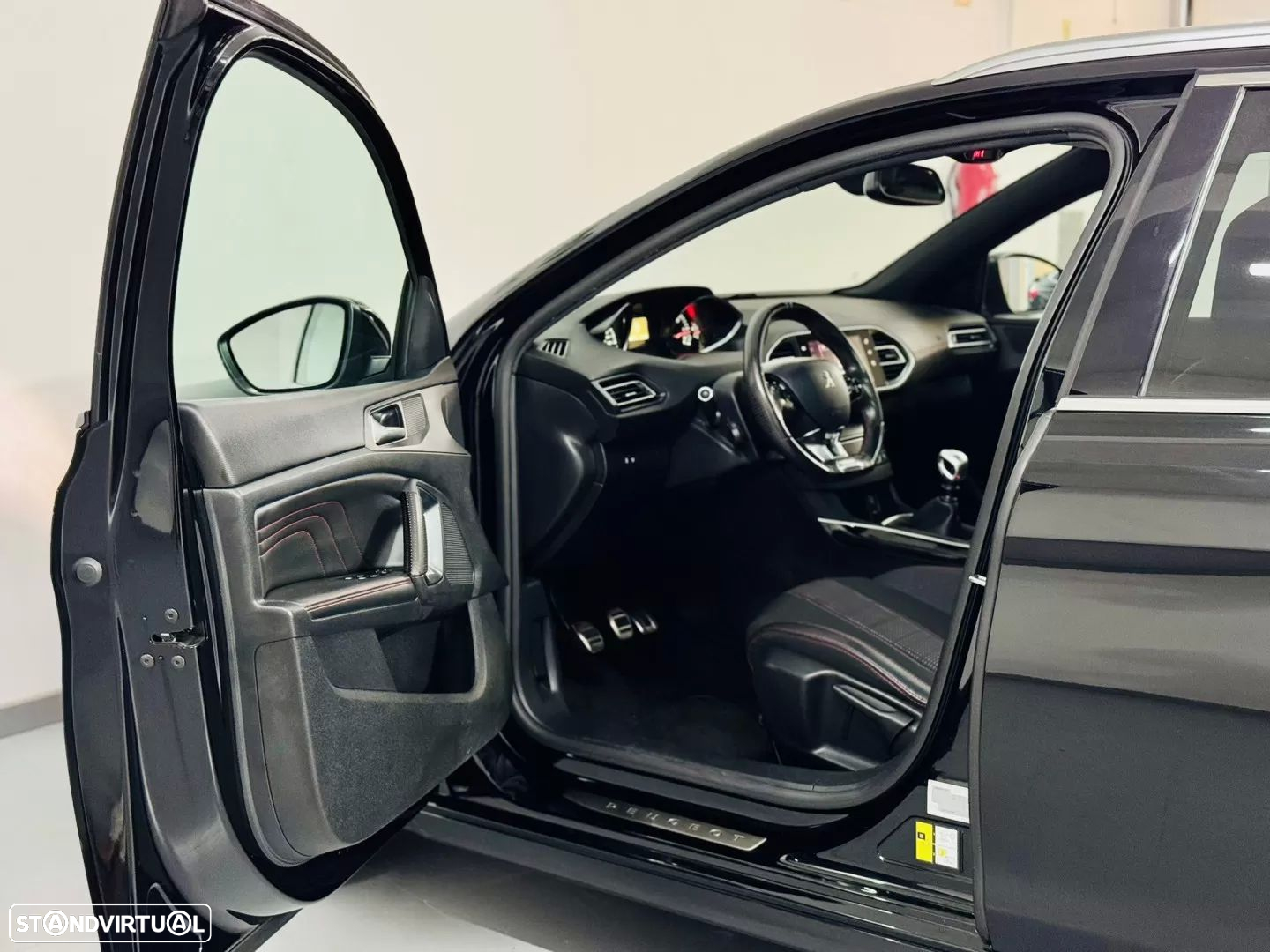 Peugeot 308 SW 1.6 BlueHDi GT Line - 21