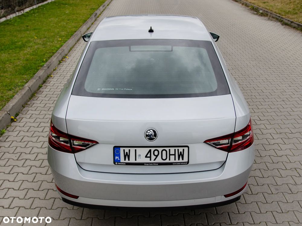 Skoda Superb 2.0 TDI Ambition - 11