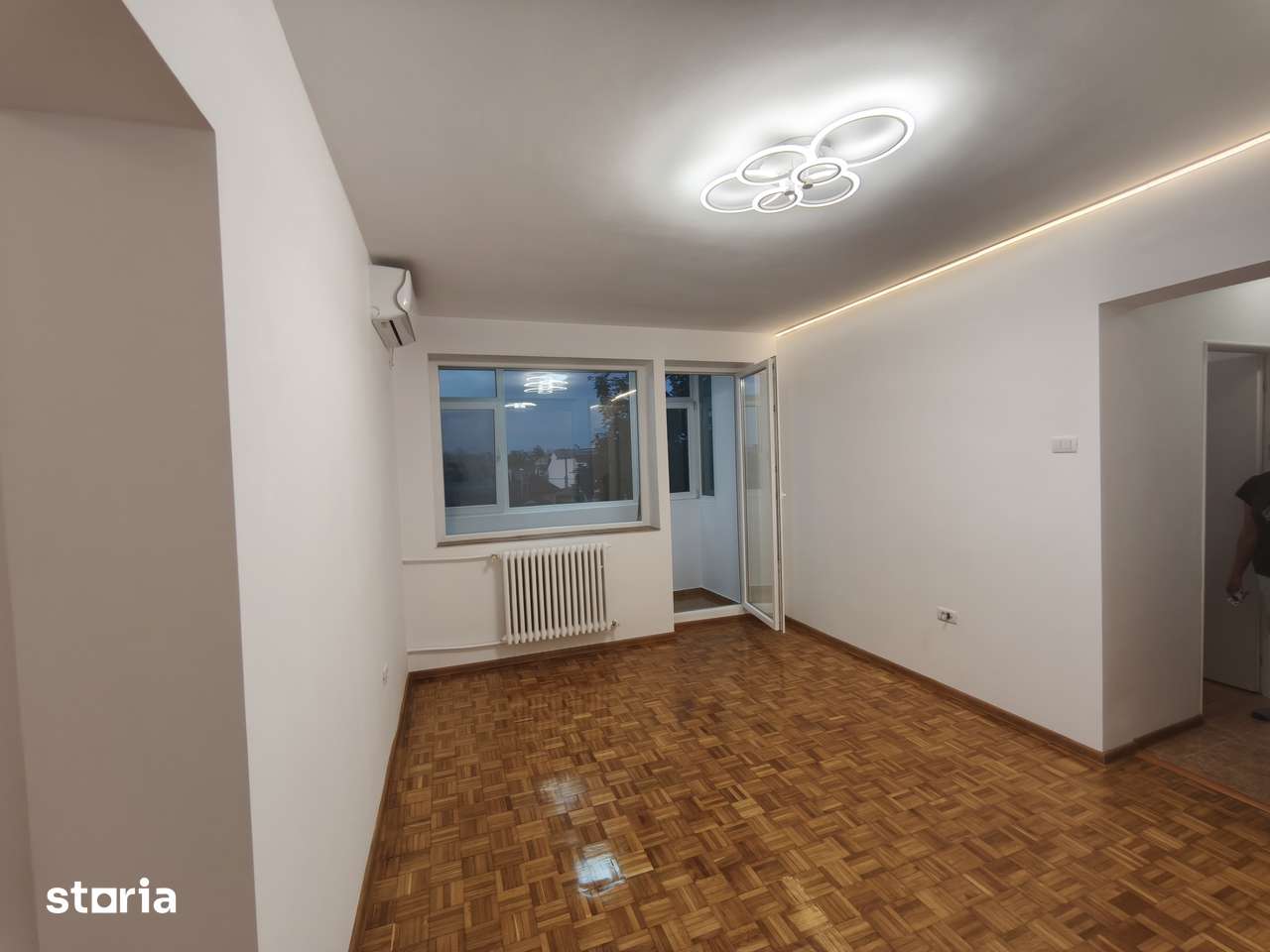 Apartament recent renovat, Tomis 2, impecabil, ideal investitie — fotografia 2