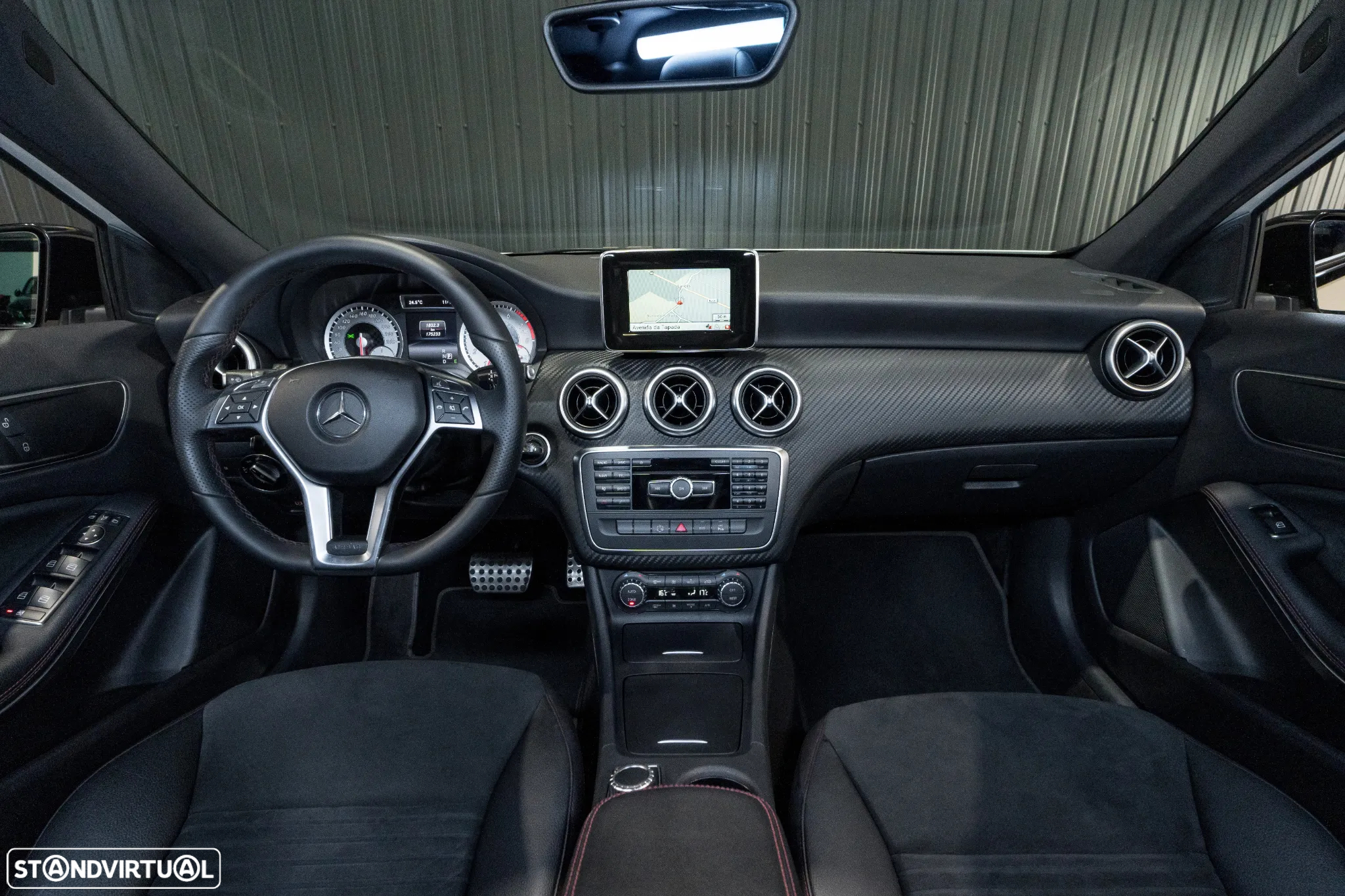 Mercedes-Benz A 180 7G-DCT AMG Line - 6