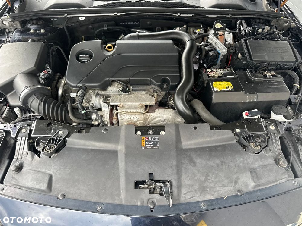 Opel Insignia 1.5 T Elite S&S - 9