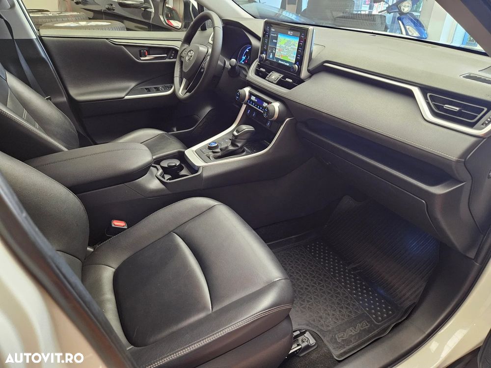 Toyota RAV4 2.5 Hybrid VVT-iE 4x4 Luxury - 21