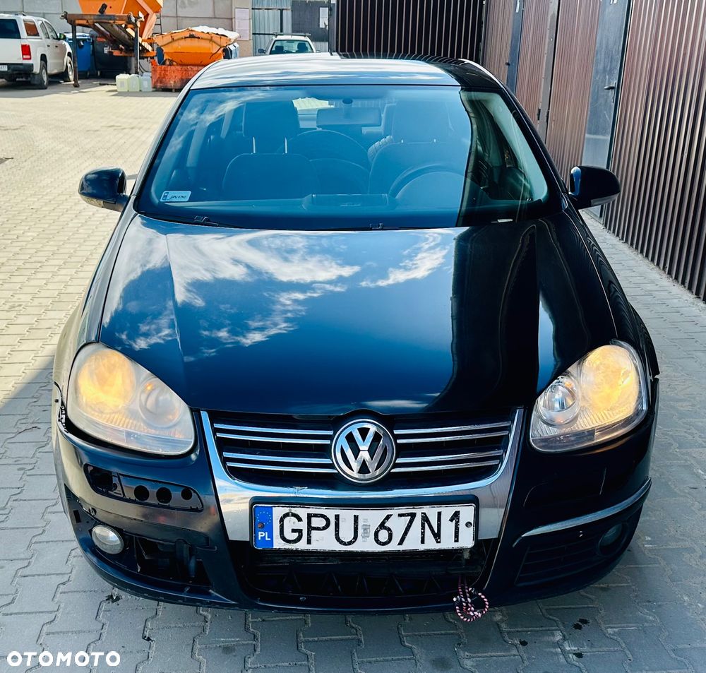 Volkswagen Jetta 1.9 TDI Comfortline - 8