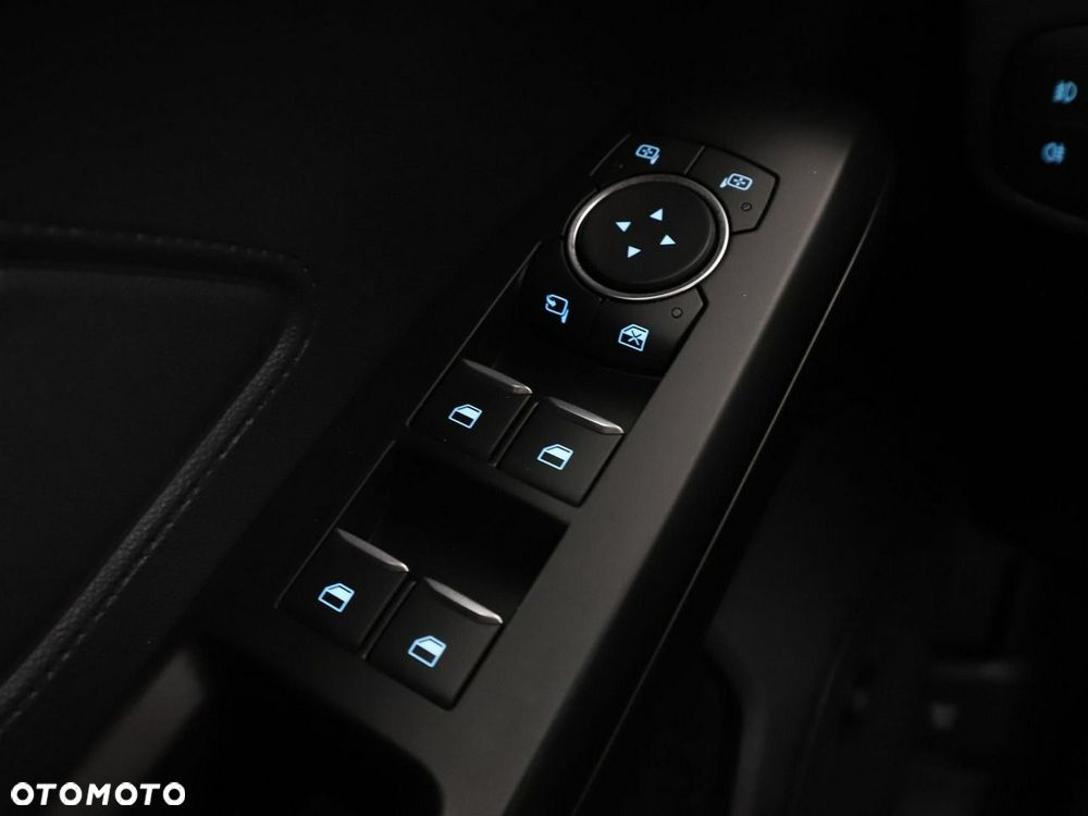 Ford Focus 1.5 EcoBlue Start-Stopp-System ST-LINE - 38