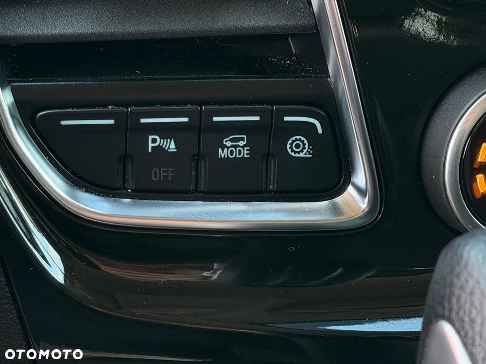 Ford TRANSIT CUSTOM - 21