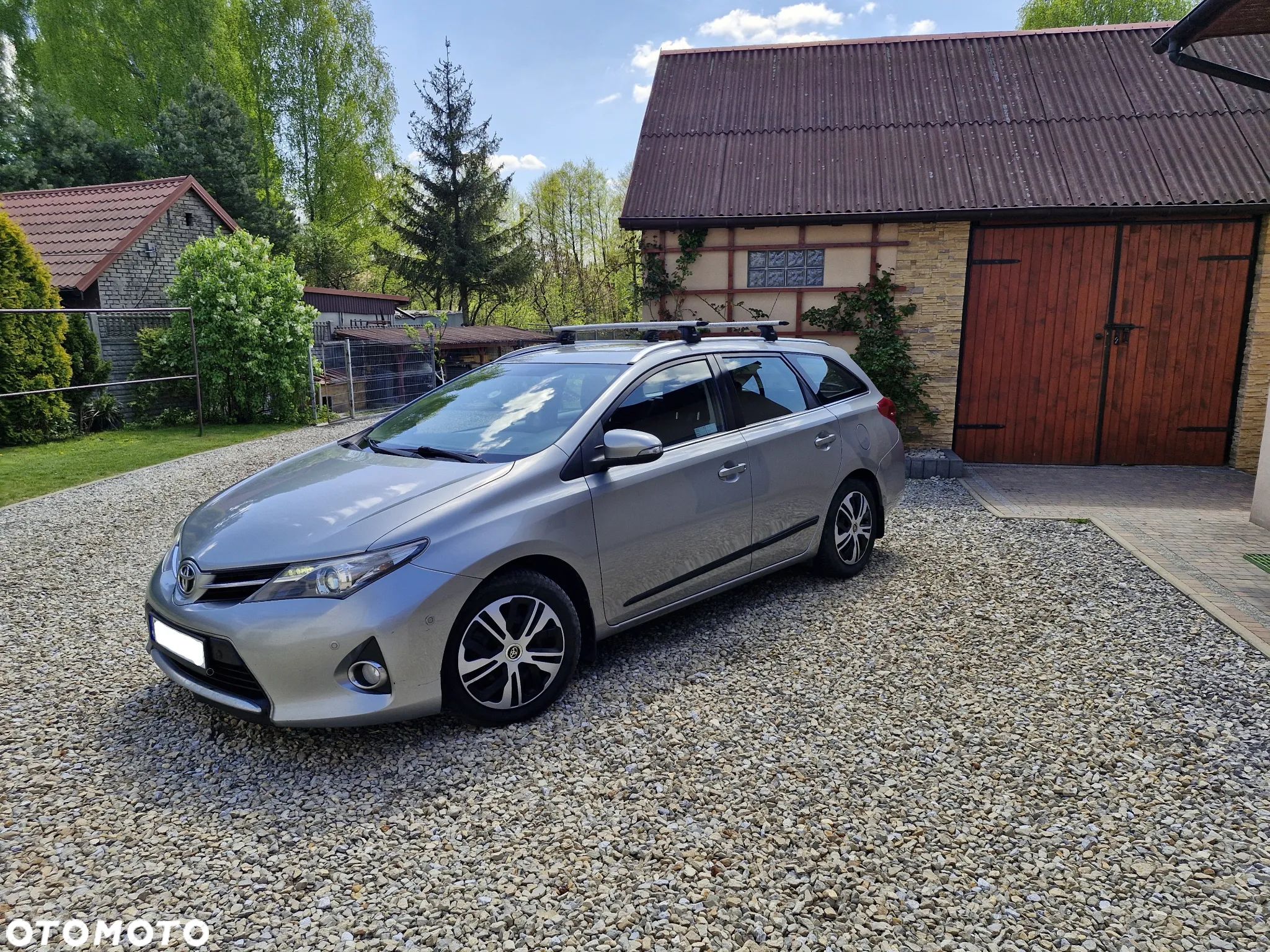 Toyota Auris 2.0 D-4D Premium - 1