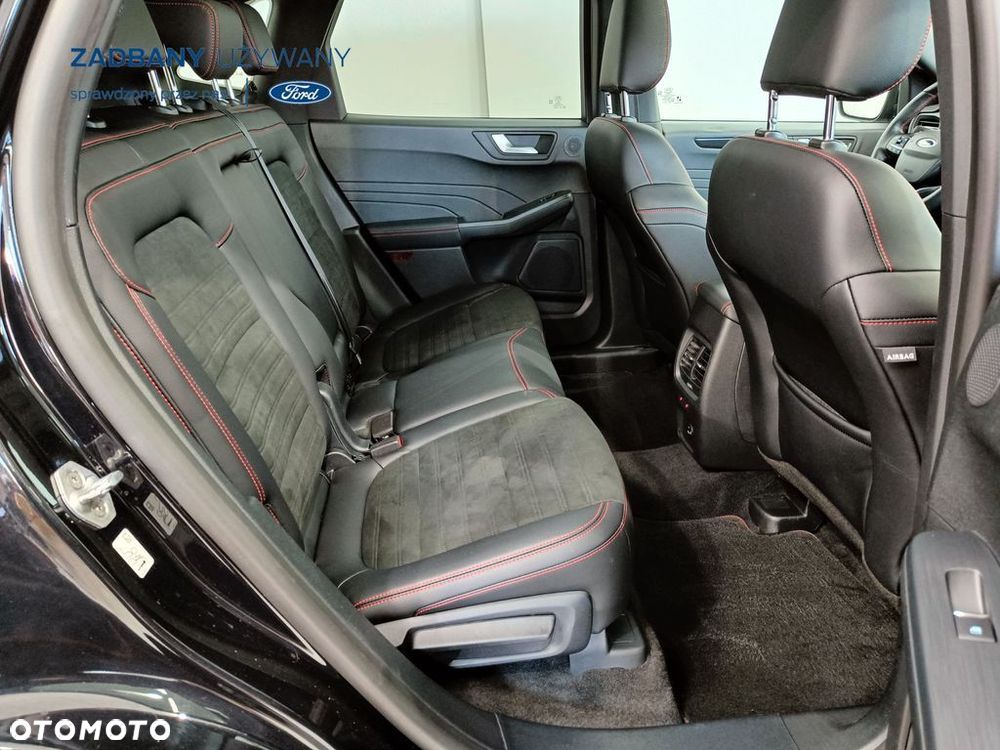 Ford Kuga 2.5 Duratec PHEV ST-LINE X - 33