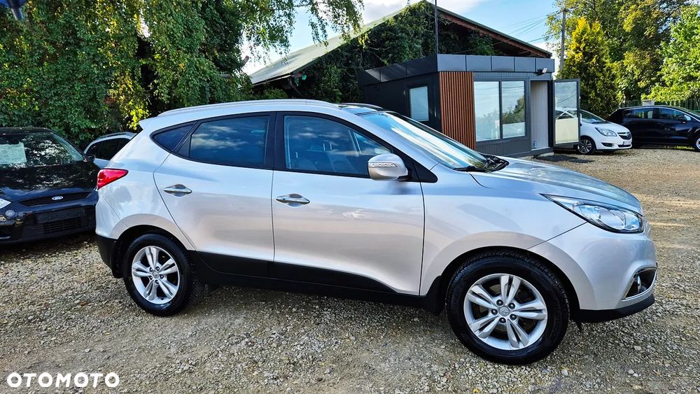 Hyundai ix35 blue 1.6 2WD Finale Gold - 8