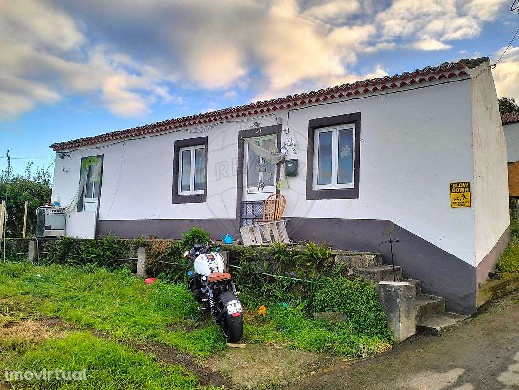 Moradia T1 para venda - Grande imagem: 2/5