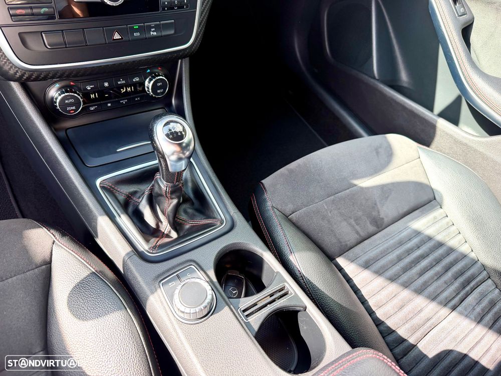 Mercedes-Benz A 180 CDI AMG Line - 12