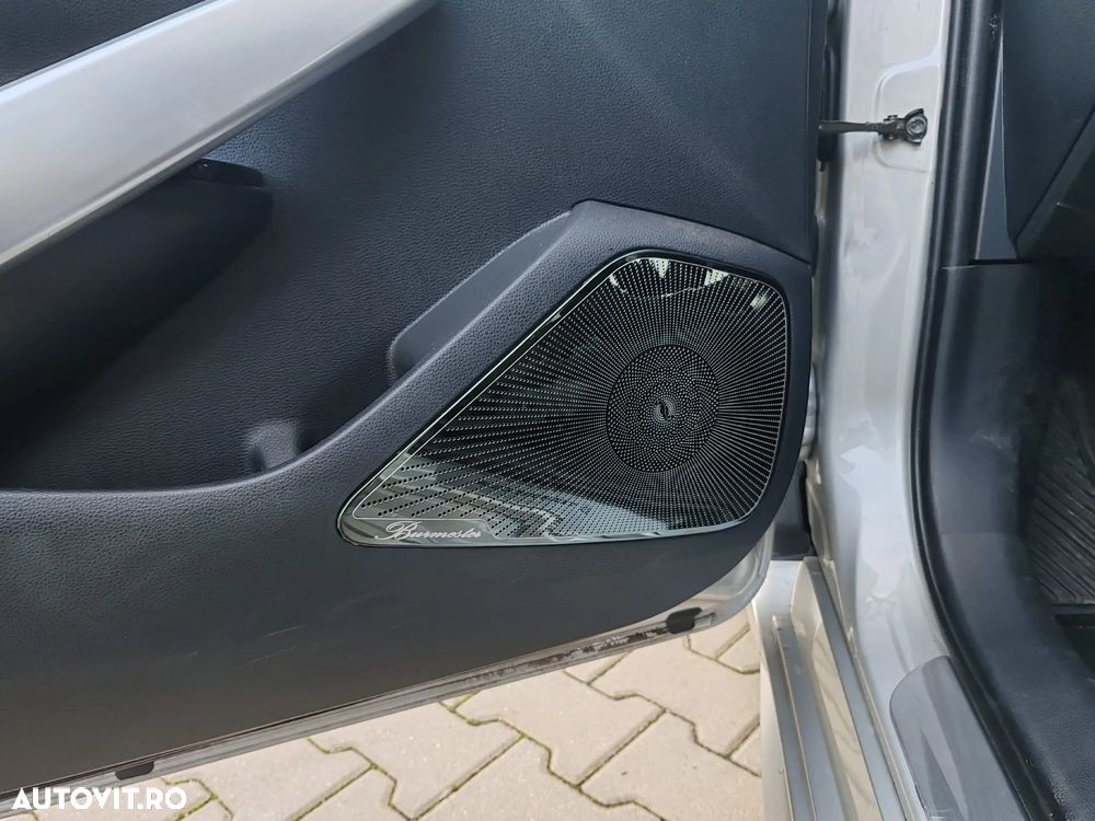 Toyota Corolla 1.8 Hybrid Team Deutschland - 22