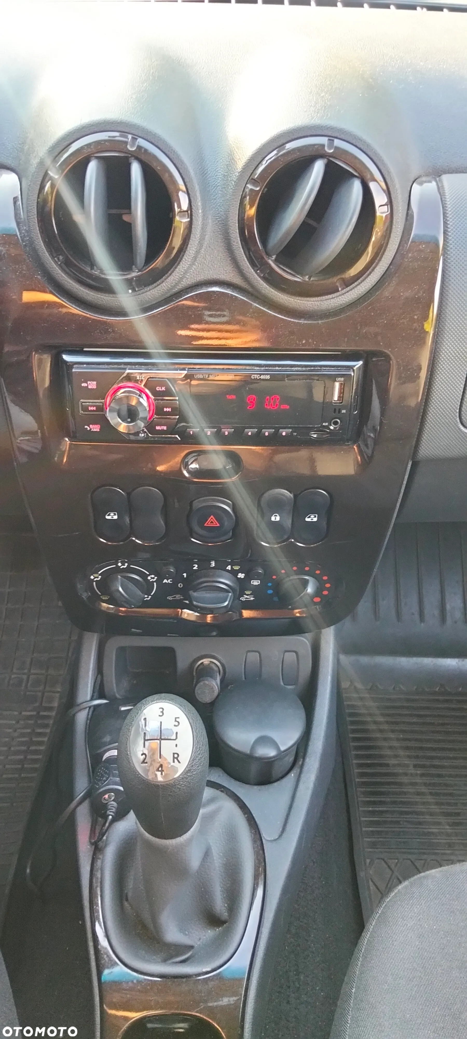 Dacia Duster 1.6 Ambiance - 12