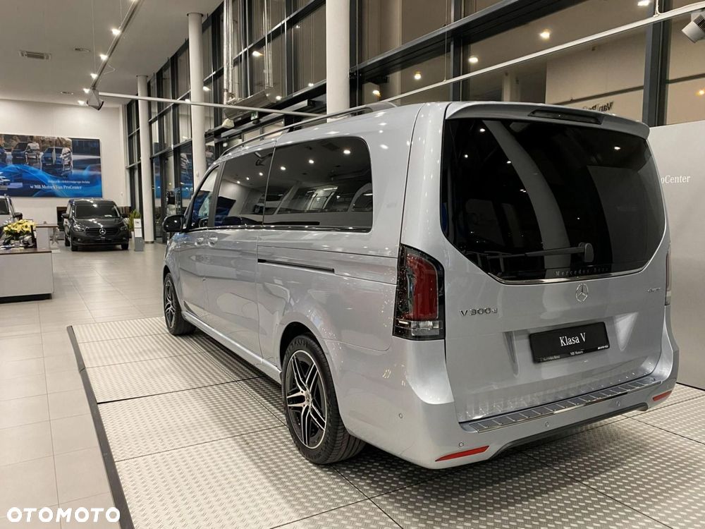 Mercedes-Benz Klasa V - 5