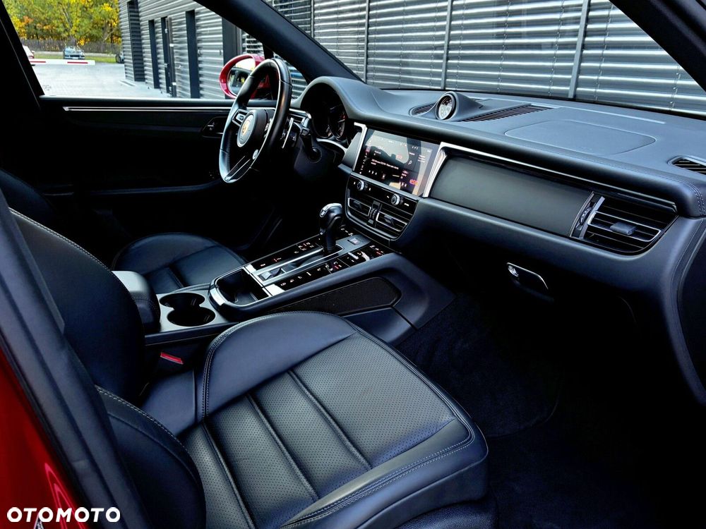 Porsche Macan - 40