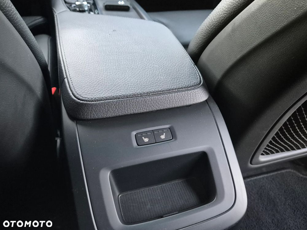 Volvo S90 D4 SCR Momentum Pro - 16