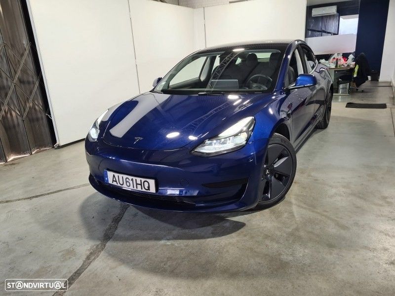 Tesla Model 3 - 1