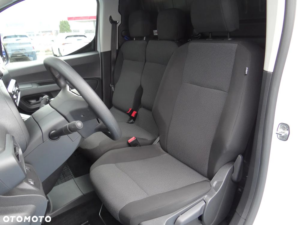 Opel COMBO - 11