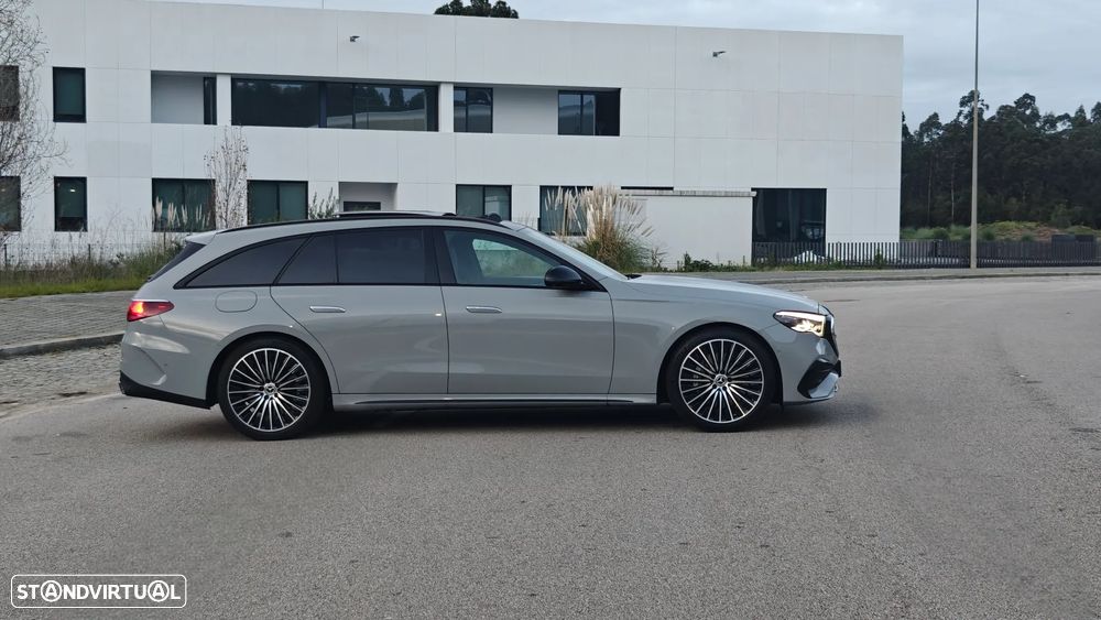 Mercedes-Benz E 300 Standard - 28