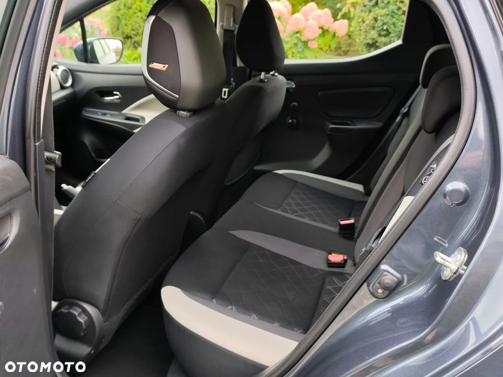 Nissan Micra 1.0 Acenta - 21