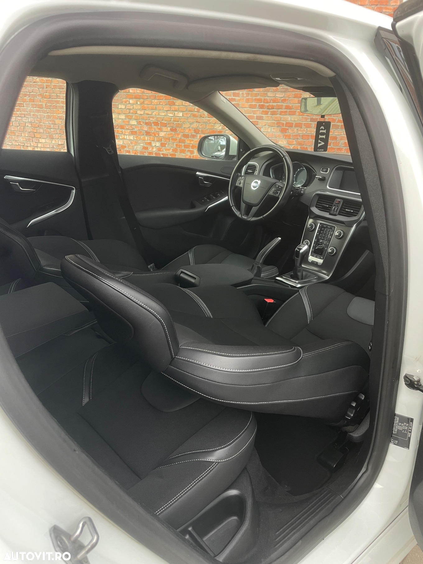 Volvo V40 D4 Ocean Race - 8