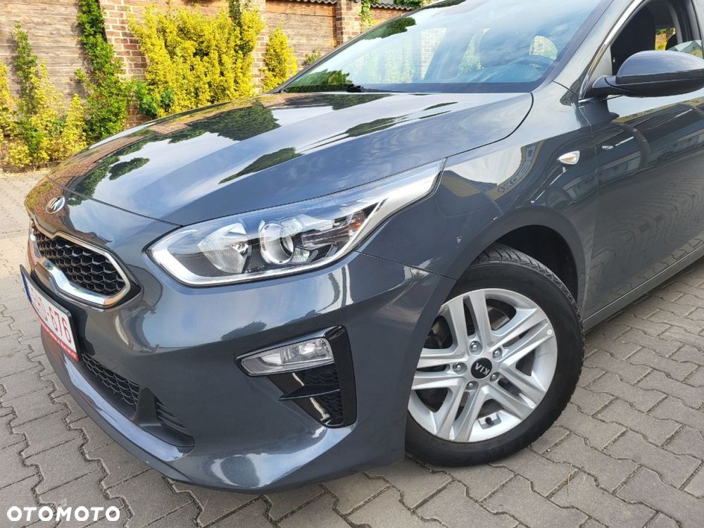 Kia Ceed - 37