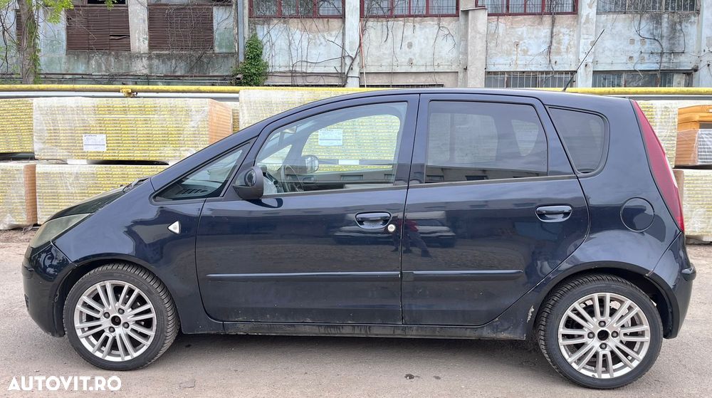 Mitsubishi Colt 1.3 A/T Intense Safety TAN - 4