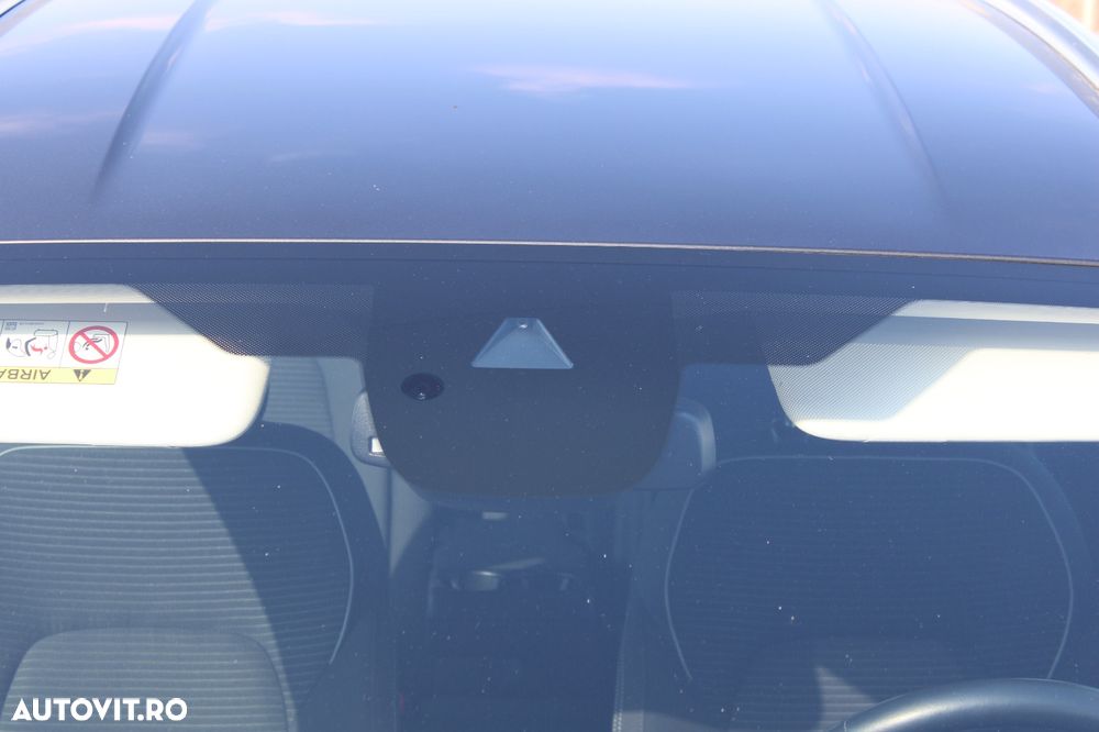 Ford Focus - 33