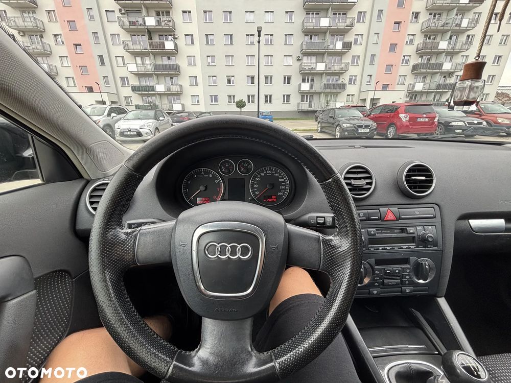 Audi A3 Sportback 1.6 FSI Ambiente - 10