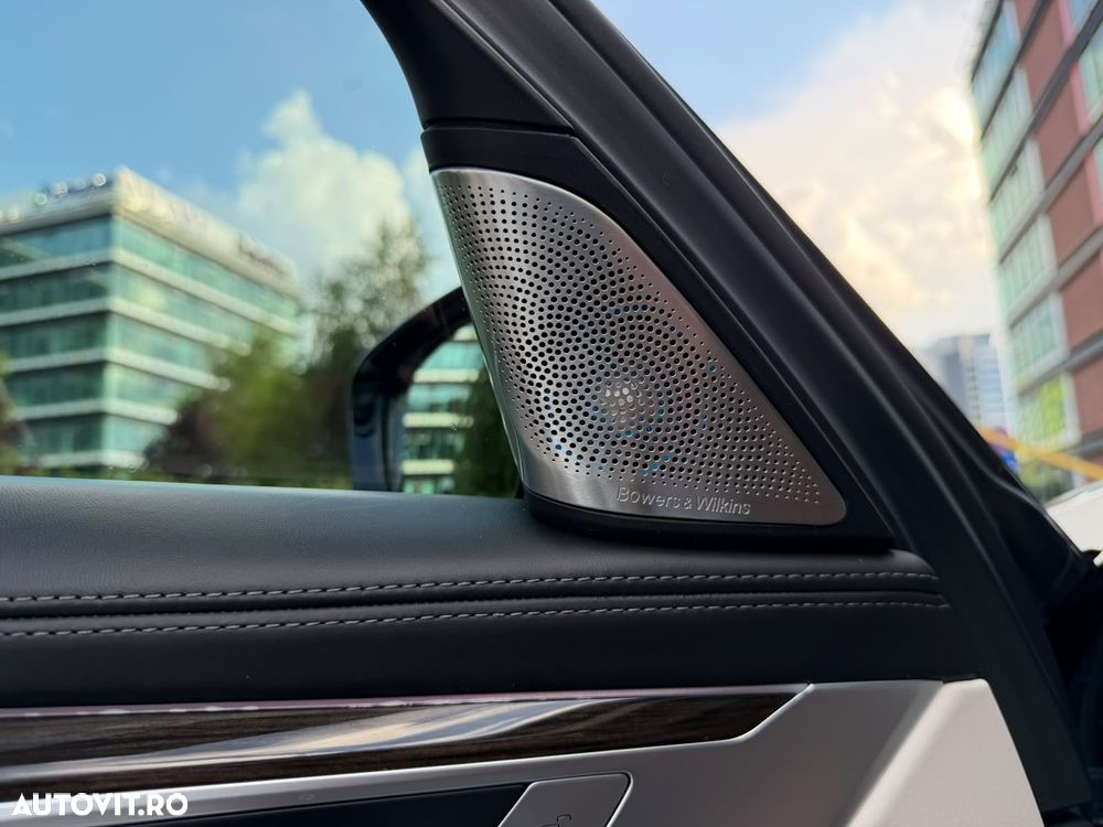 BMW Seria 7 740Li - 21