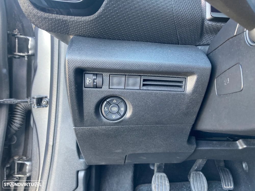 Citroën C4 1.2 PureTech Shine - 20