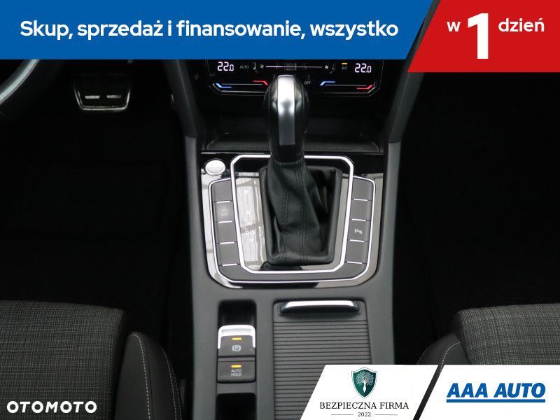 Volkswagen Passat - 18