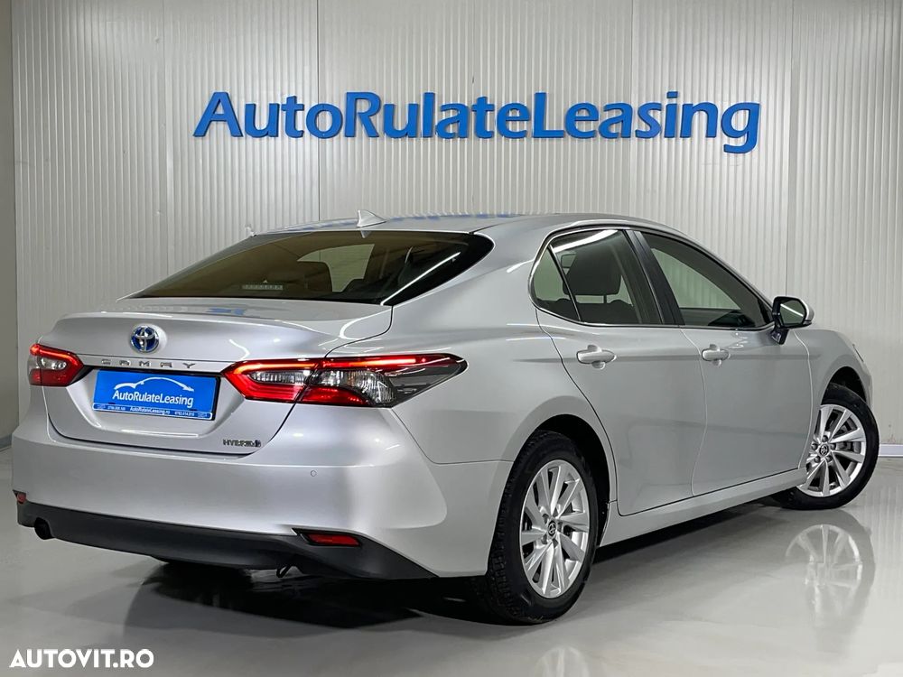 Toyota Camry 2.5 Hybrid Business - 3