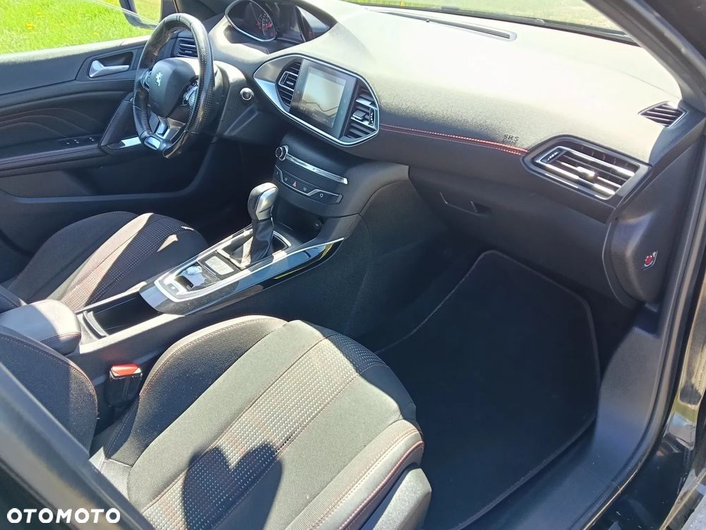 Peugeot 308 PureTech 130 GPF EAT8 Stop & Start GT - 10