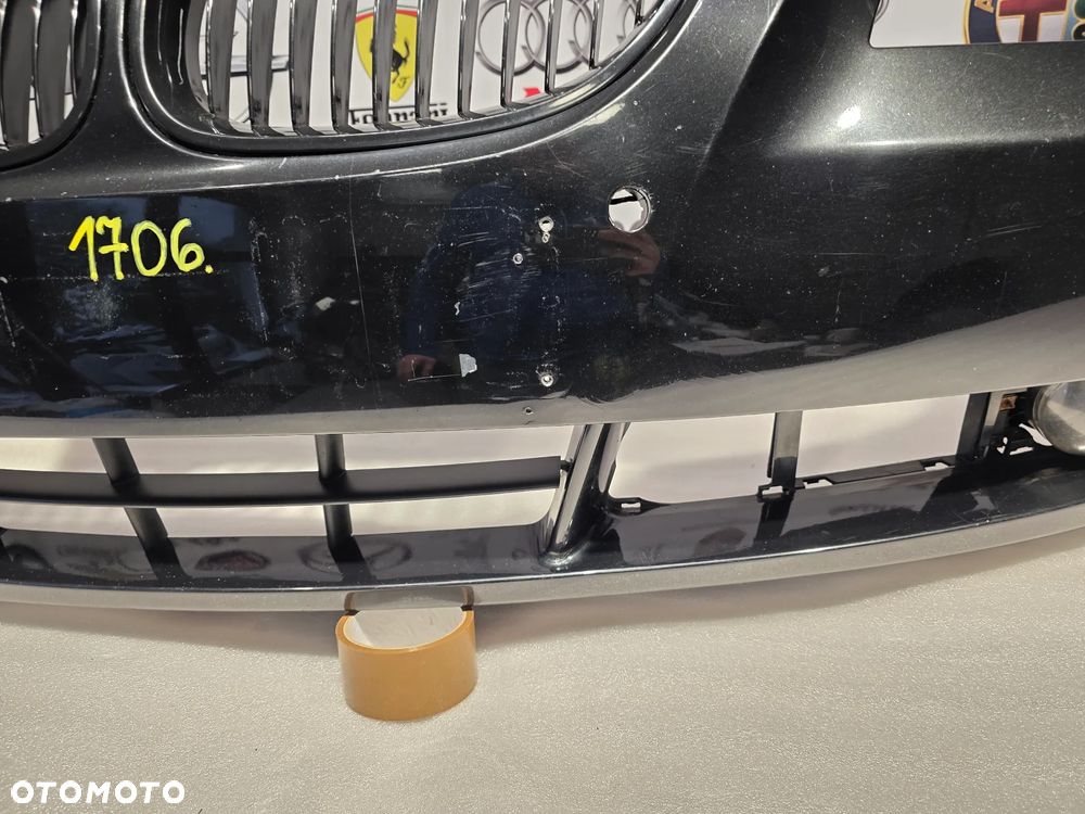 BMW E60 03-06 ZDERZAK PRZEDNI PRZÓD NA SPRYSKI + 4xPDC + INSTALACJA PDC + NERKI I GÓRNA CZĘŚĆ PASA , NR 5111703369 / 703369 , NR AUKCJI NZ1706 - 9