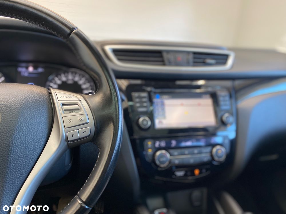 Nissan Qashqai 1.5 dCi Tekna - 26