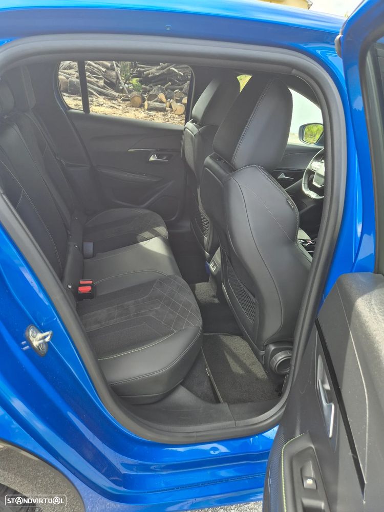 Peugeot 208 1.2 PureTech GT EAT8 - 12