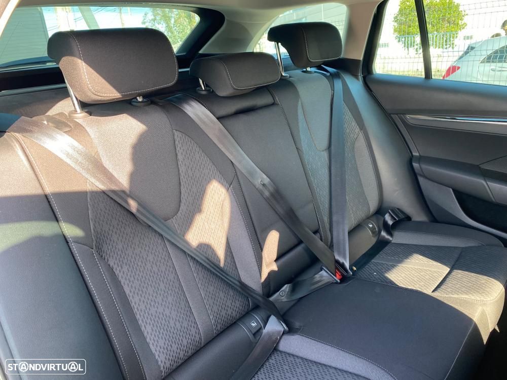 Skoda Octavia Break 2.0 TDI Active - 9