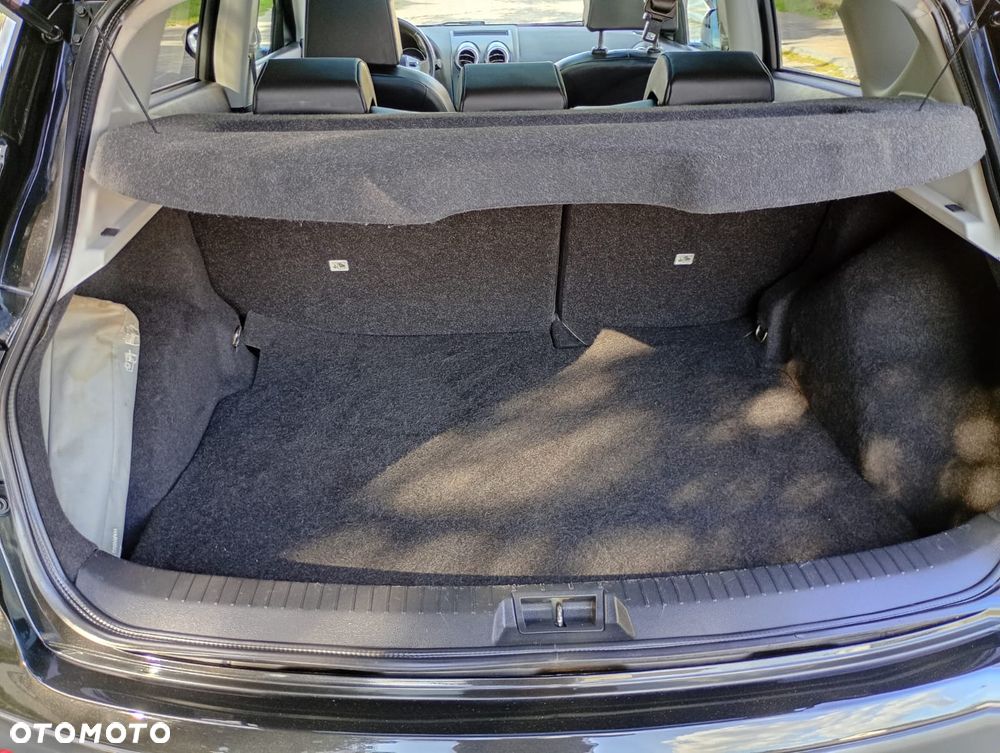 Nissan Qashqai 2.0 dCi 4 x 4 DPF tekna - 25