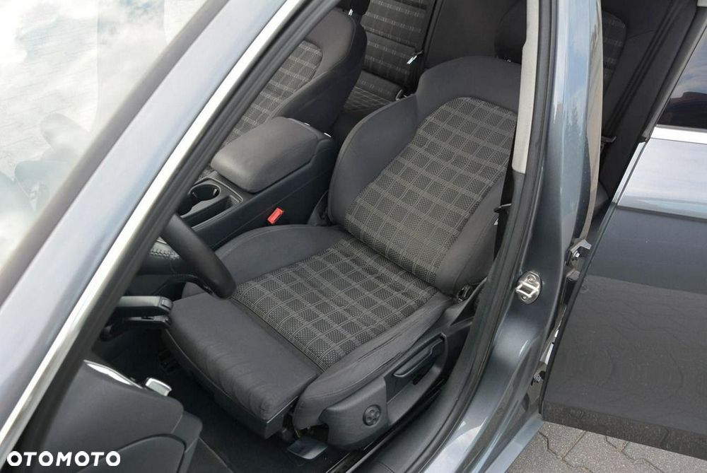 Audi A4 Limousine 2.0 TDI DPF Ambiente - 19