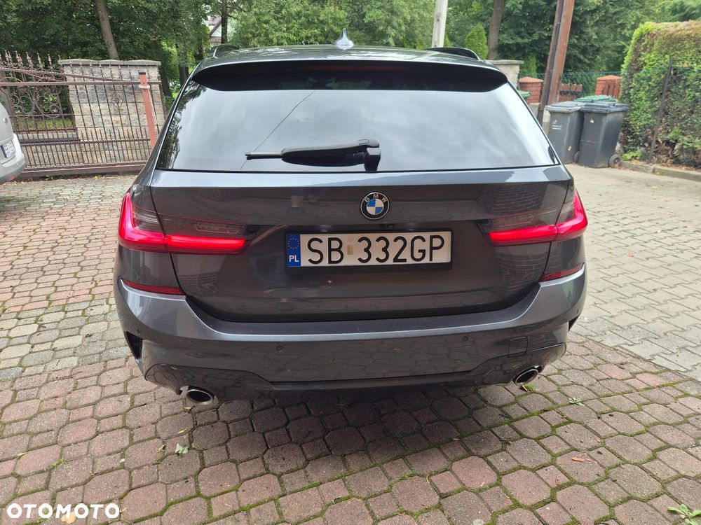 BMW Seria 3 320d M Sport - 5