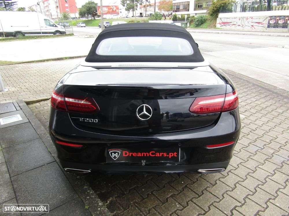 Mercedes-Benz E 200 AMG Line - 8