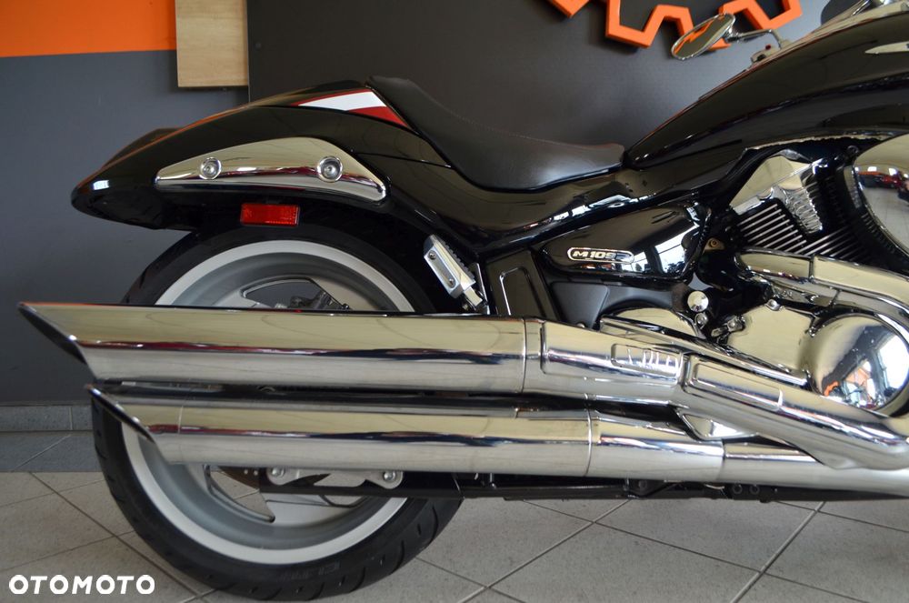 Suzuki Intruder - 5