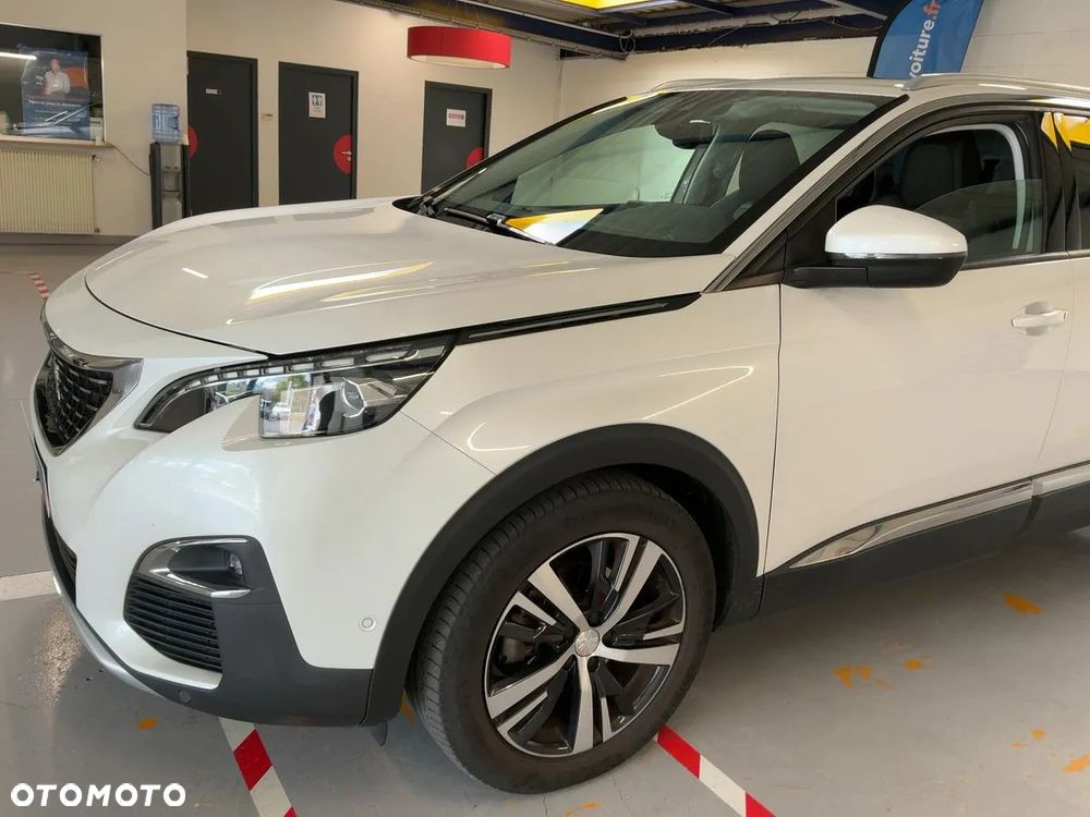 Peugeot 5008 1.6 BlueHDI Allure S&S EAT6 - 1