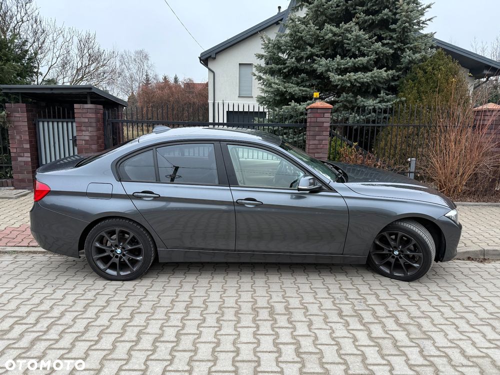 BMW Seria 3 - 12