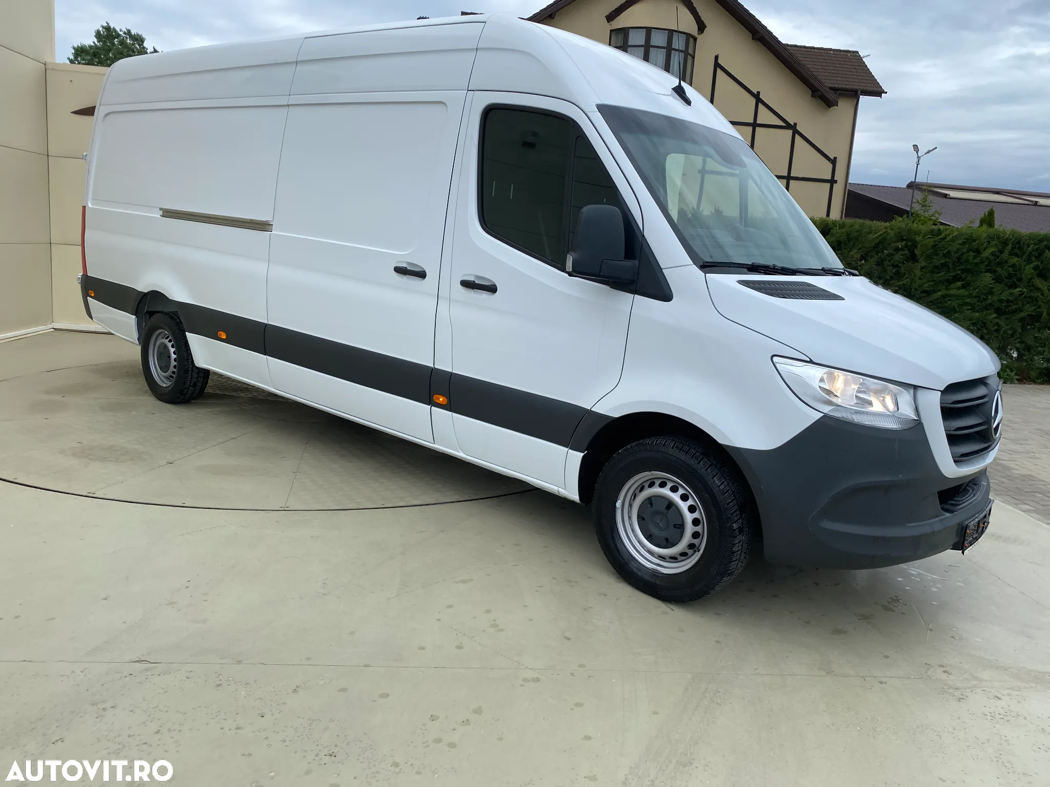 Mercedes-Benz Sprinter 319CDI LUNG AUTOMAT - 3